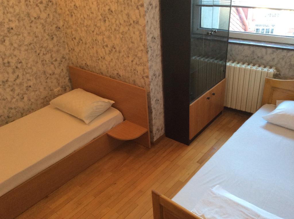 National Hotel روس الغرفة الصورة