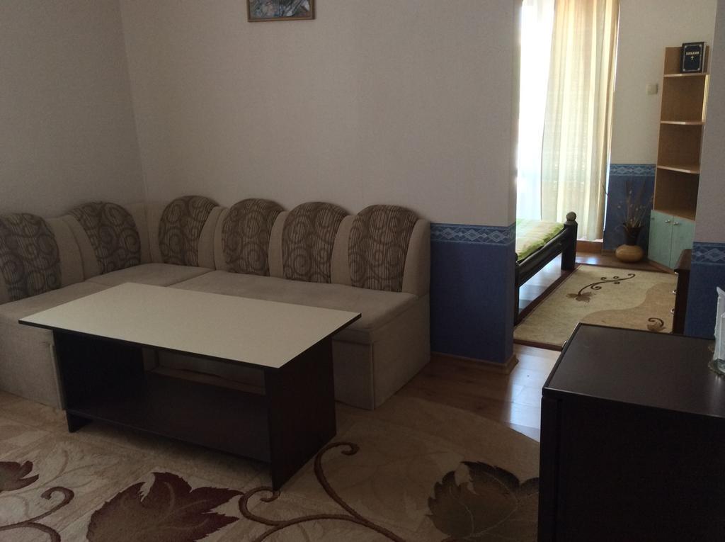 National Hotel روس الغرفة الصورة