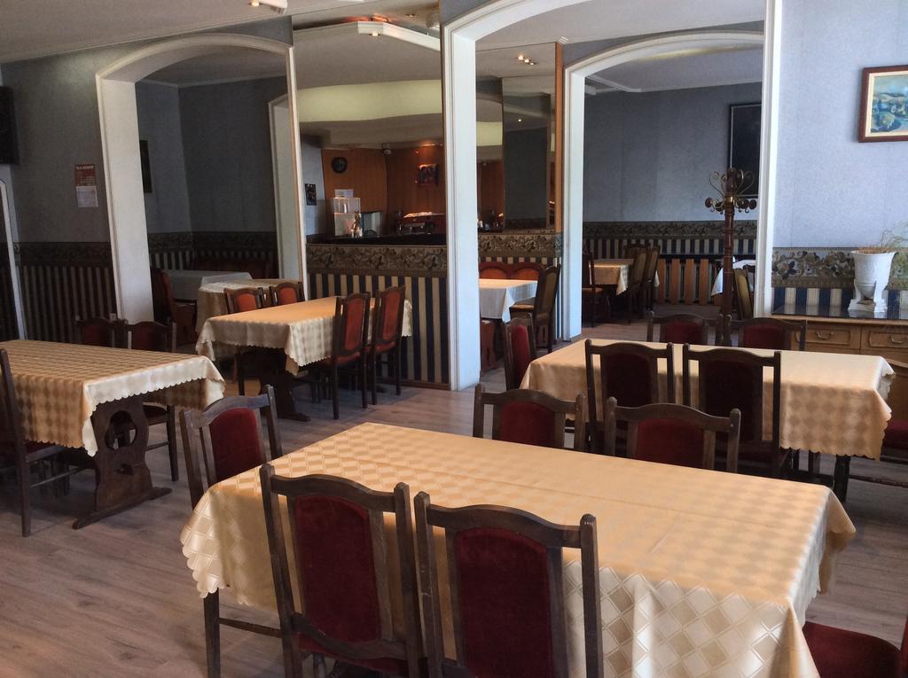 National Hotel روس المظهر الخارجي الصورة
